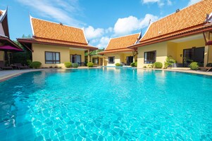 Ropa de cama de alta calidad, cubrecamas y sistema de insonorización 