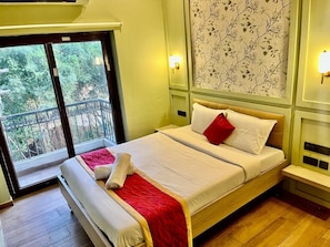 Habitación ejecutiva | Sábanas de algodón egipcio, ropa de cama de alta calidad, escritorio
