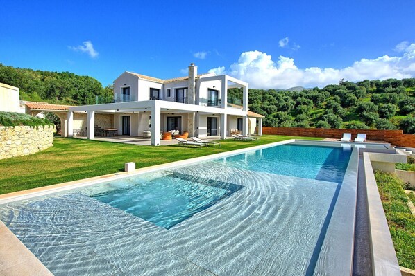 Pool - Villa Ebellina - Acharavi ,Ionian Islands (Sidarion)