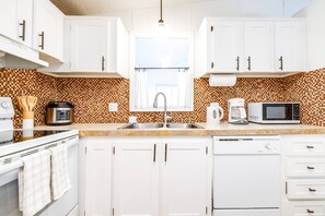 Fridge, microwave, oven, dishwasher