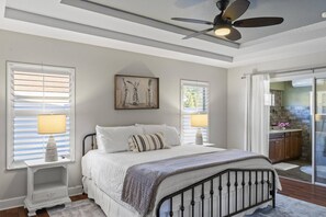 5 bedrooms, in-room safe, desk, iron/ironing board