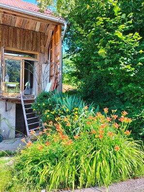 Exterior - Beau Chalet Rénové, Avec vue Imprenable sur les Montagnes (Dingy-Saint-Clair)