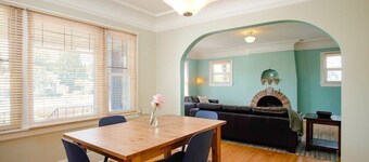 #StayInMyDistrict Arbor Lodge The Ainsworth