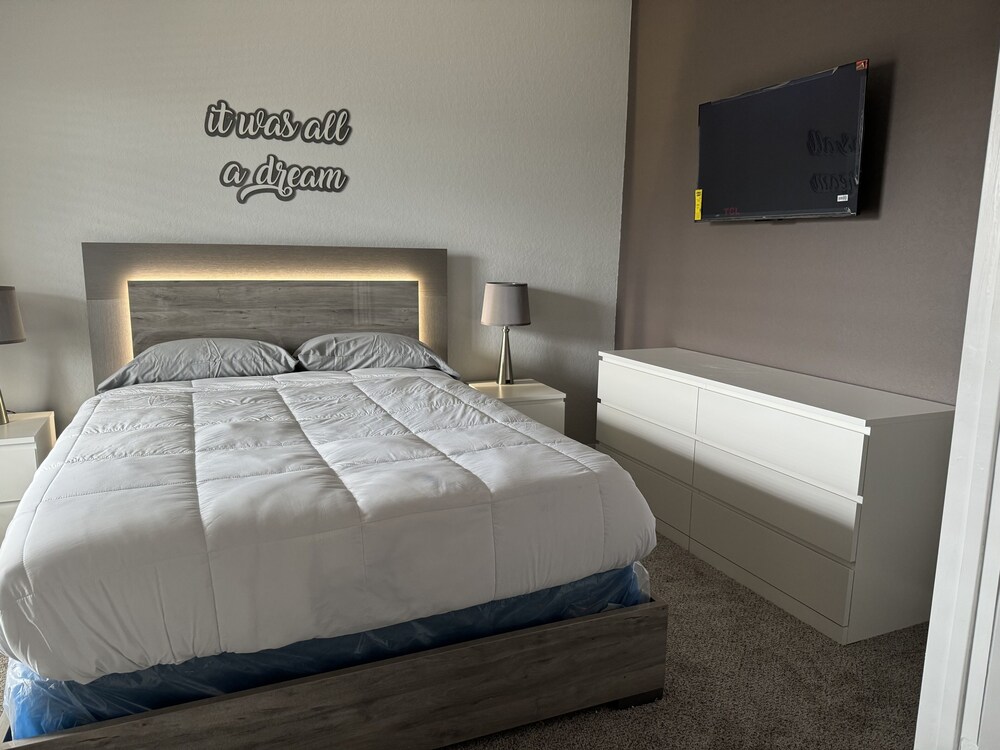 Movie Theatre, Basketball court, Pool Table Luxury Castle Medina