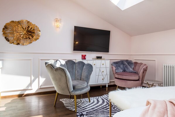 Room - Holt Old Town Luxury Suites (Bucharest)