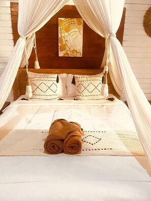 Desk, soundproofing, free WiFi, bed sheets - La Nusa Penida Homestay (Penida Island)