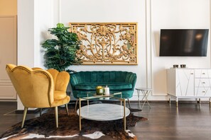 Apartment - Holt Old Town Luxury Suites With Balcony (Bucharest)