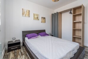 5 camere, ferro/asse da stiro, culla da viaggio