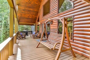 Terrace/patio - Sunrise Overlook | Blue Ridge, GA (Blue Ridge)