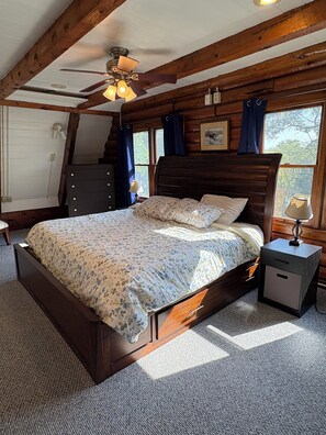 6 bedrooms, iron/ironing board, Internet, bed sheets - Log House at Whiterock Conservancy (Coon Rapids)