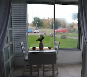 Dining - Le Petit Matelot Studio Fonctionnel Avec Loggia (Courseulles-sur-Mer)