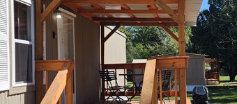 Pop's Place - Beautiful lake view 3bd/2ba on 6 acres.  