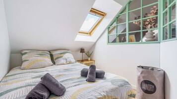 1 chambre, fer et planche Ă repasser, lit parapluie, Wi-Fi