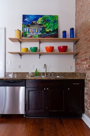 Interior - Quaint 1850s Garden District 1BR Flat w/Courtyard (New Orleans)