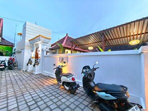 Parking - Green Cottage by ABM (Penida Island)