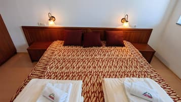 Apartment, 1 Bedroom, Accessible, Mountain View | 2 bedrooms