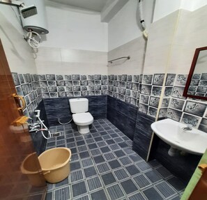 Bathroom - French Park Inn (Vanur)