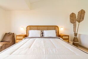 高级公寓 | 1 多间卧室、客房内保险箱、办公桌、遮光窗帘