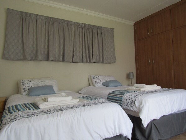 Appartement, 2 slaapkamers, roken, patio | 2 slaapkamers