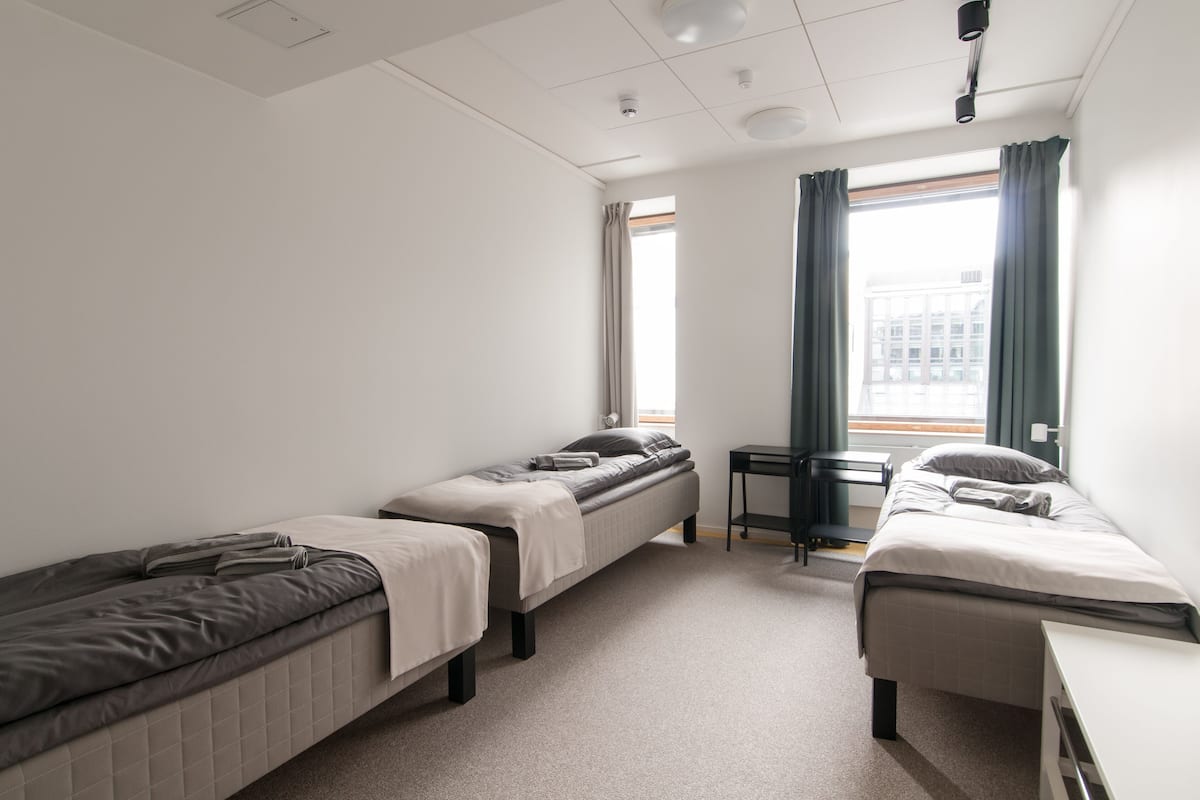 Soundproofing, iron/ironing board (on request), free WiFi, bed sheets
