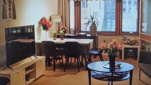 Unclassified image, 4 of 16, button - Moi Aikatalo Hostel (Helsinki)