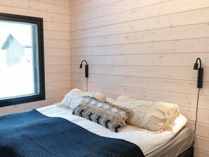 3 bedrooms, Internet