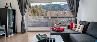 Apartment 'Martina's Place' with Mountain View, Balcony and Wi-Fi