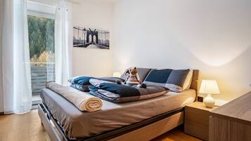 4 quartos, ferros/tábuas de passar roupa, Wi-Fi de cortesia