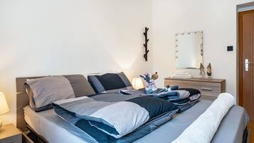 4 sovrum, strykjärn/strykbräda, gratis wi-fi och sängkläder