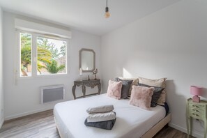 2 habitaciones, tabla de planchar con plancha y wifi gratis 