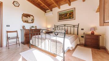 2 bedrooms, free WiFi, bed sheets, wheelchair access