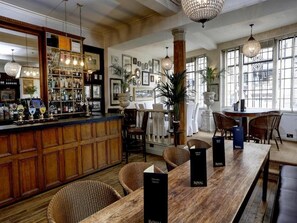 바(숙박 시설 내)