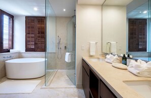 Haartrockner, Handtücher