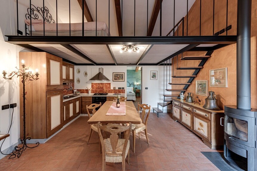 Farmhouse 'Il Pintello - Lo Scricciolo' With Shared Pool, Wi-fi And Air Conditioning - Scandicci