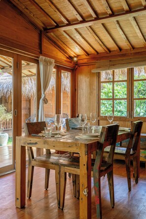 Dining - Wanderlust Villa by Betterplace (Canggu)