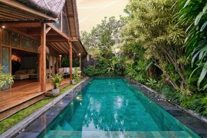 รูปภาพที่ไม่ได้จัดประเภท, 4 จาก 104, ปุ่ม