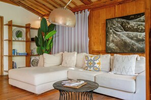 Living area - Wanderlust Villa by Betterplace (Canggu)