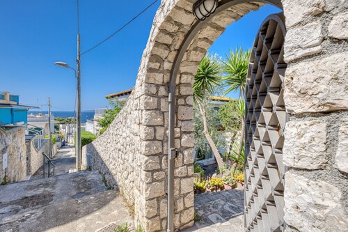 Villa 'Blu La Panoramica' mit privatem Pool, WLAN und Klimaanlage