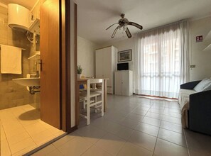 Studio, beberapa kamar, balkon | Interior
