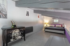 1 dormitorio, tabla de planchar con plancha, wifi gratis y ropa de cama