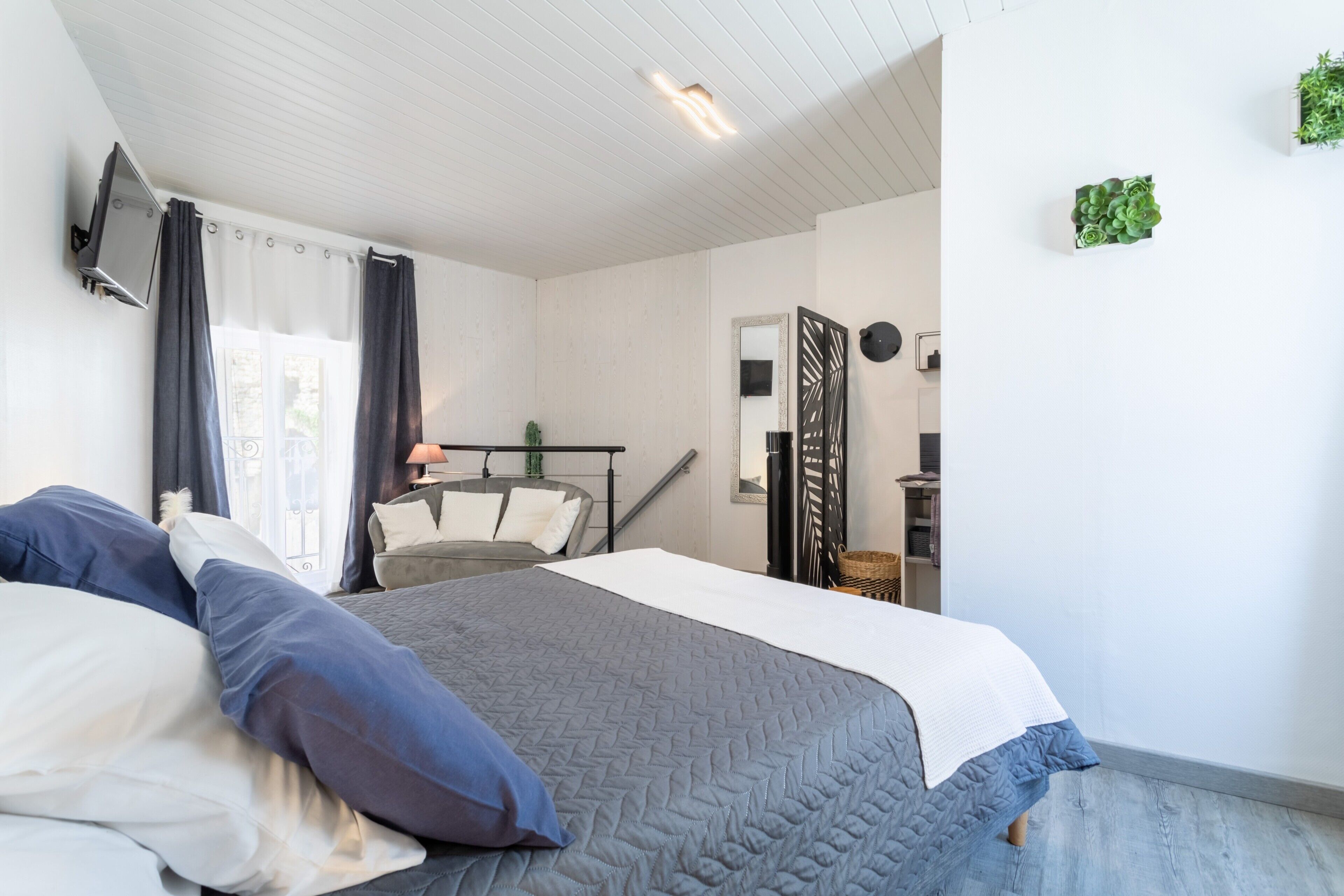 1 bedroom, iron/ironing board, free WiFi, bed sheets