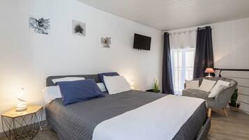 1 chambre, fer et planche Ă repasser, Wi-Fi gratuit, draps fournis