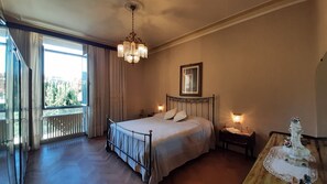 3 camere, una scrivania, culla da viaggio, Wi-Fi gratuito