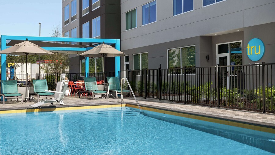 Tru by Hilton Jacksonville West I 295
