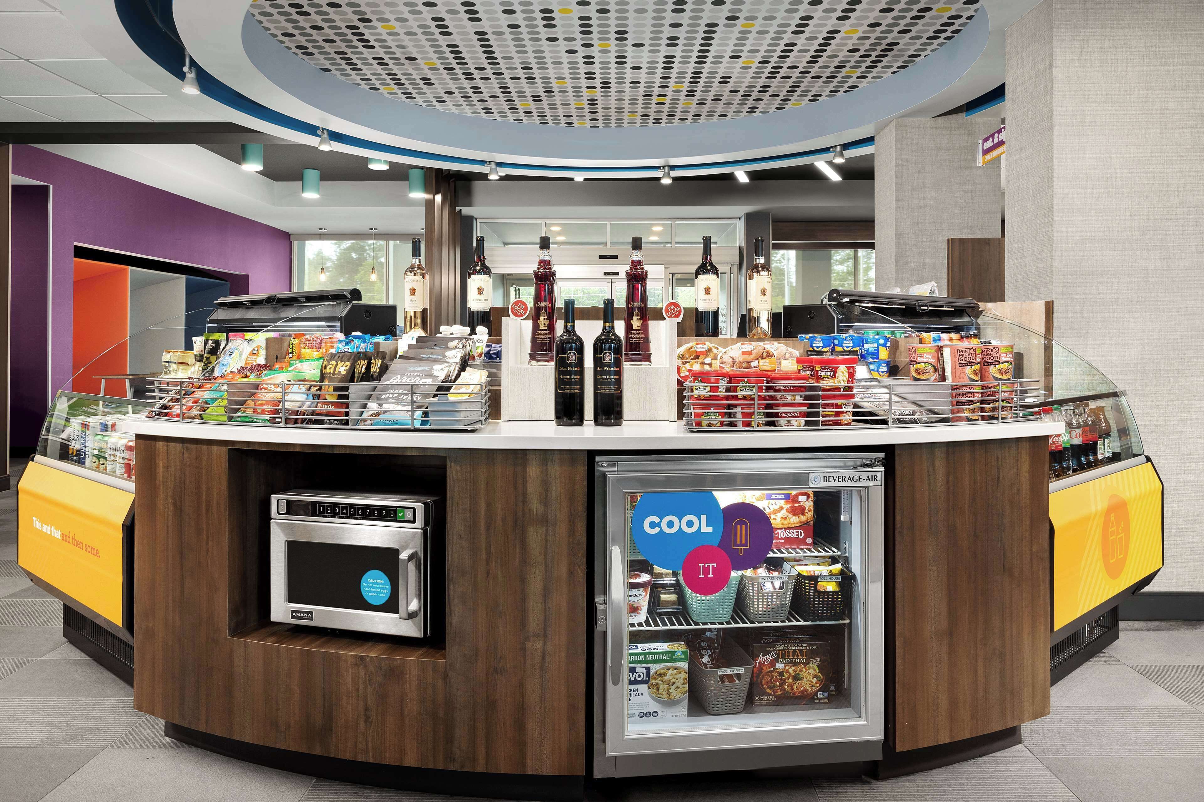 Photo - Tru by Hilton Jacksonville West I 295