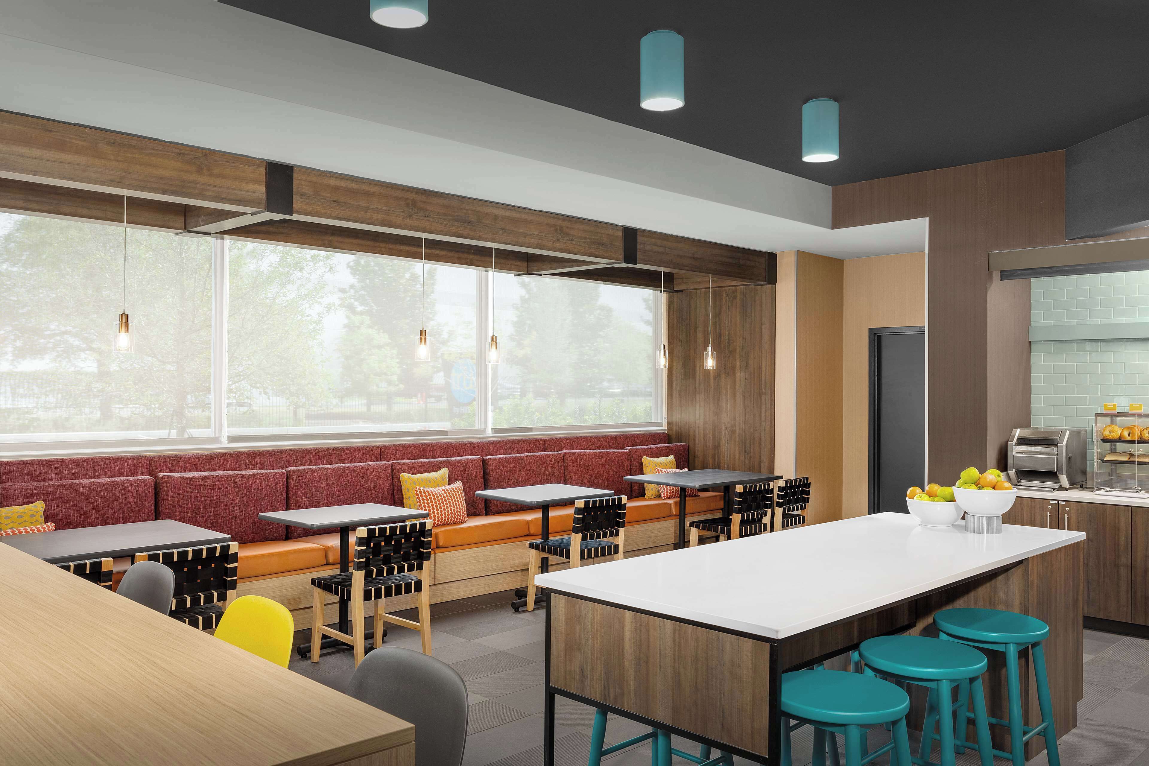 Photo - Tru by Hilton Jacksonville West I 295