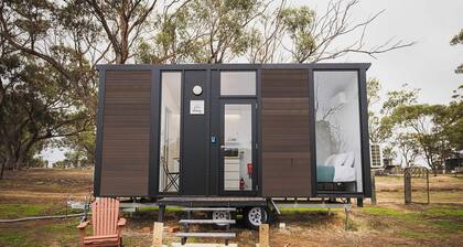 McCabe Farm Cabin by Tiny Away