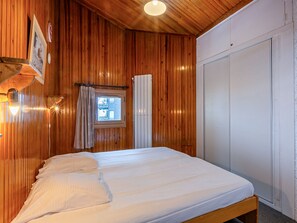 2 chambres, accès au Wi-Fi (inclus), literie fournie