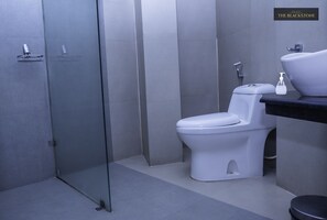 Buồng tắm vòi sen, vòi sen phun mưa, đồ dùng nhà tắm miễn phí 