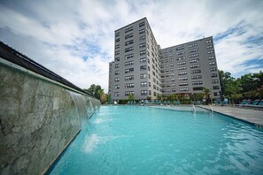 Pool - This apartment is a 2 bedroom(s), 1 bathrooms, located in Philadelphia, PA. (Philadelphia)